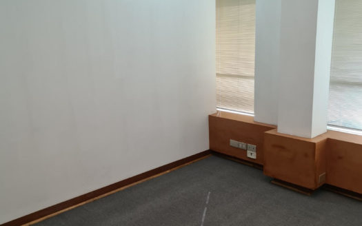 OFICINA EN ARRIENDO CON VISTA