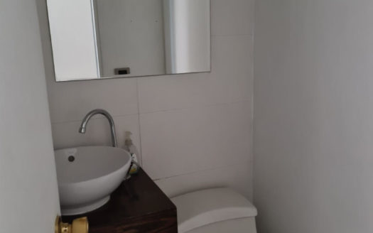 OFICINA EN ARRIENDO CON VISTA